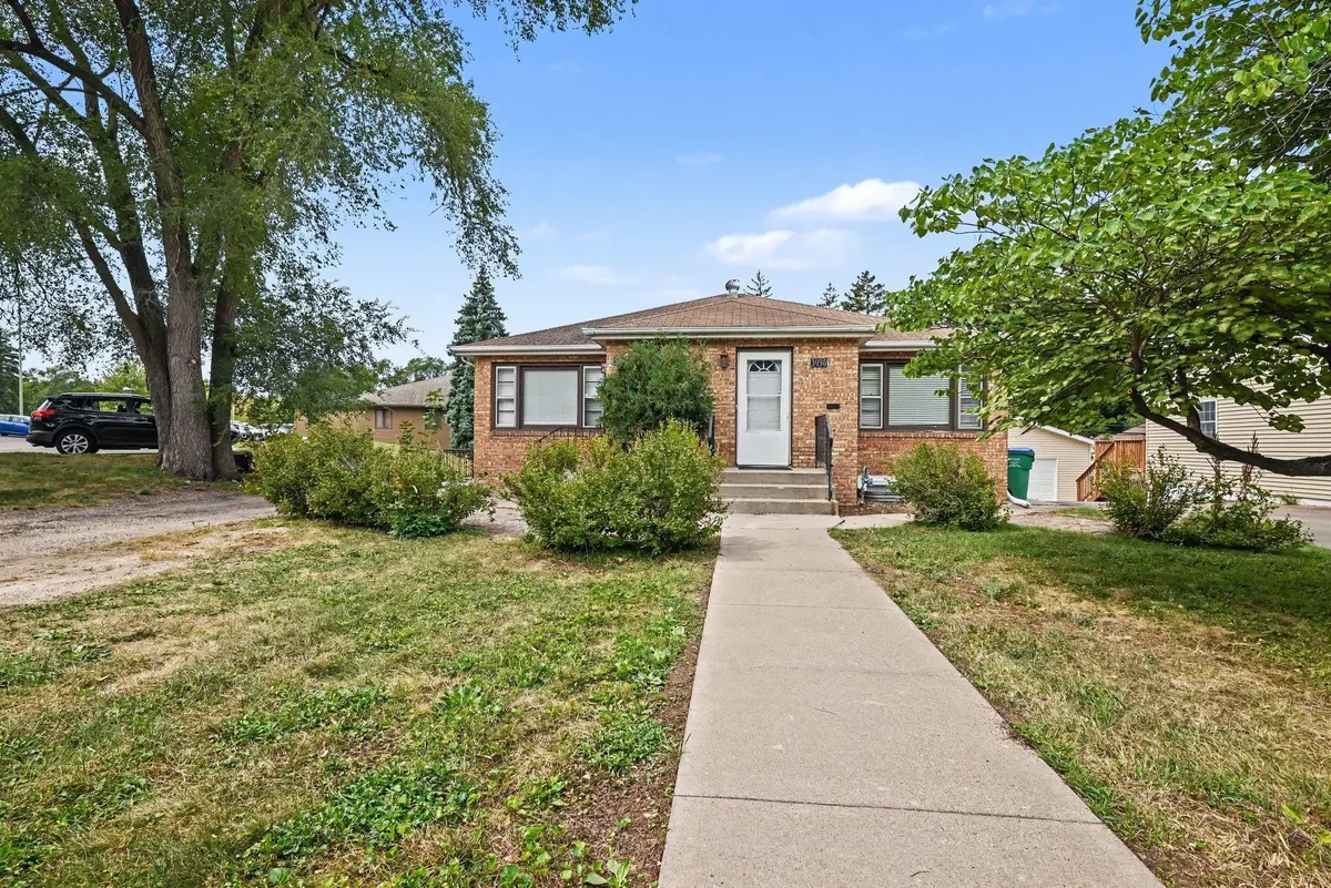 3998 Brunswick AVE S, Saint Louis Park, MN 55416