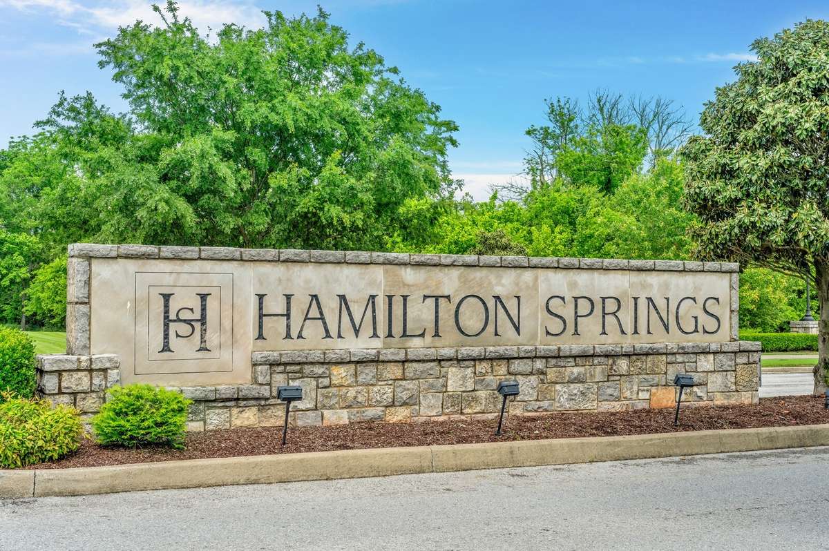2 HAMILTON STATION BLVD, Lebanon, TN 37087