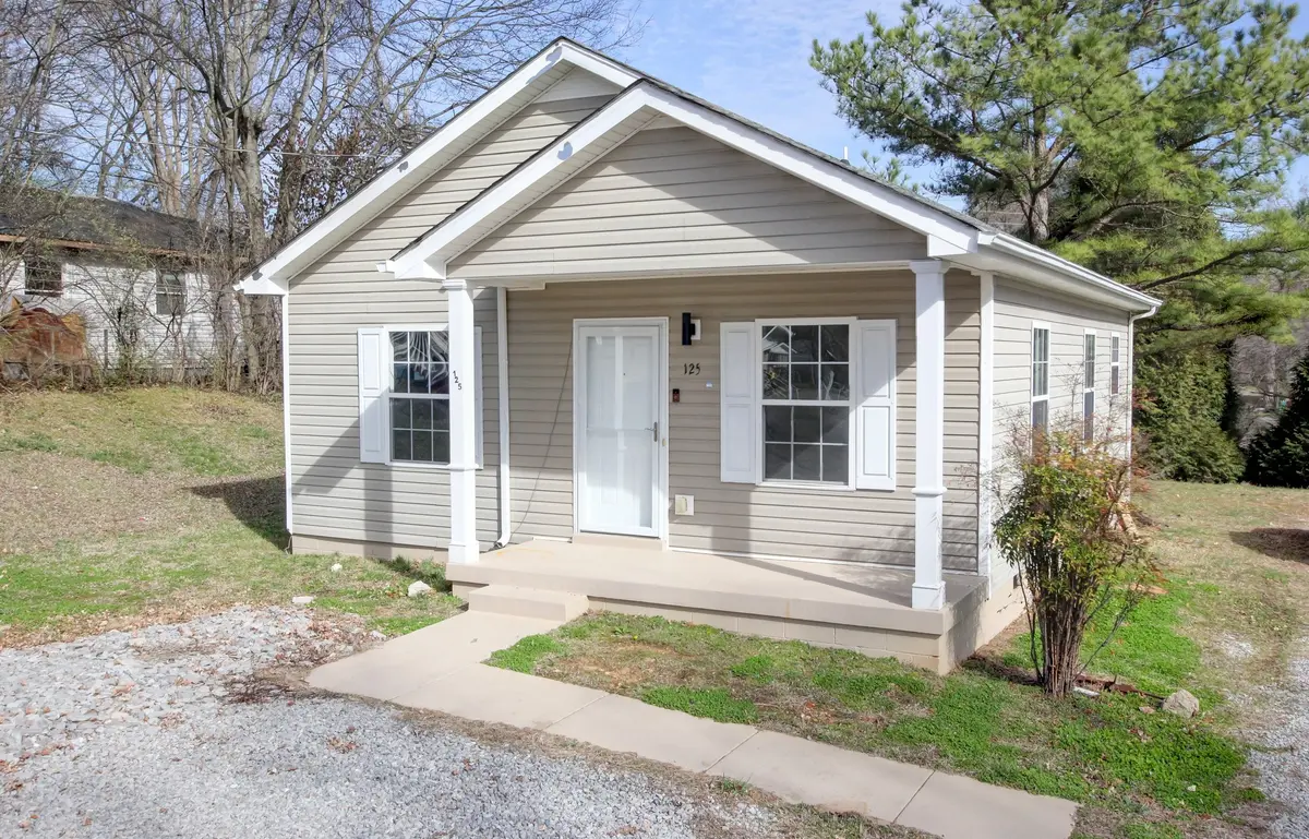 125 Brooks Aly, Clarksville, TN 37040