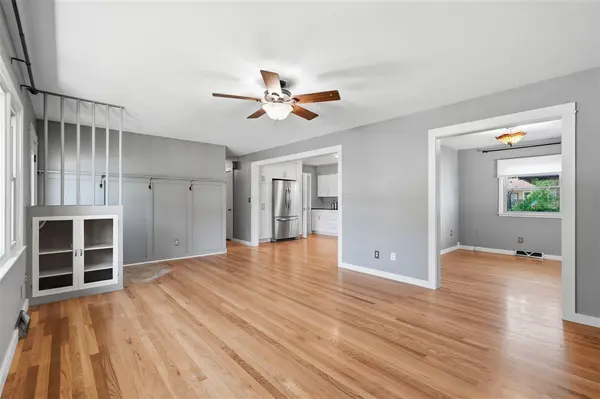 517 Terrace Rd, Iowa City, IA 52245