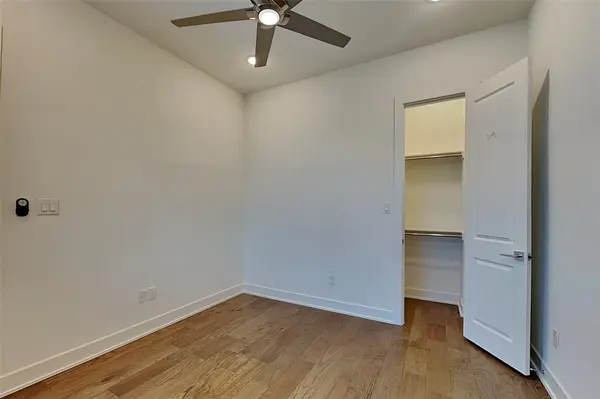 112 E Oscar Drive, Dallas, TX 75203