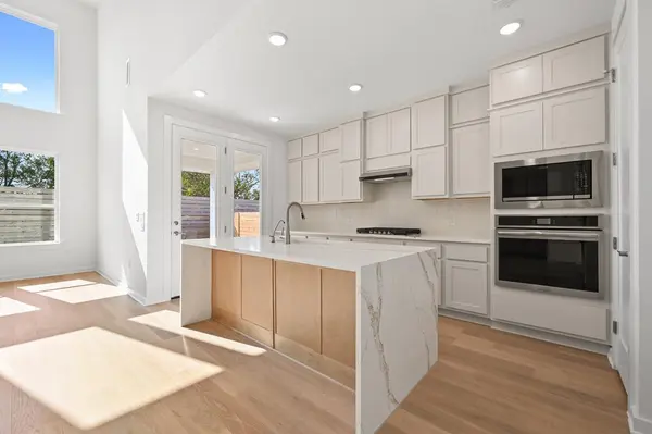 6305 Comanche Moon TRL, Austin, TX 78747