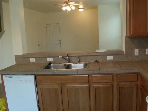 2409 Allred DR #B, Austin, TX 78748