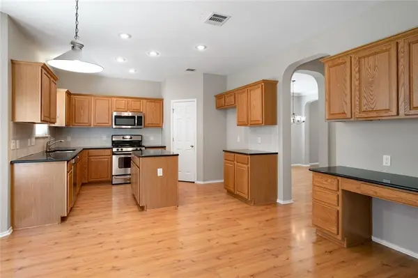 2633 Bolton ST, Austin, TX 78748