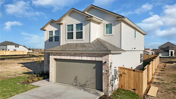25528 Flora Bella LN, Elgin, TX 78621