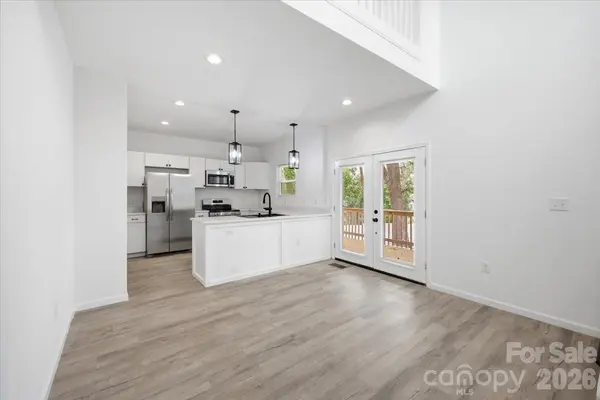 1413 Hateras AVE, Charlotte, NC 28216