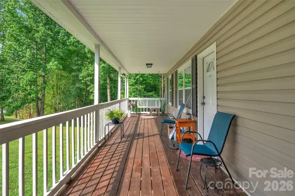 1095 E Prince RD, Landrum, SC 29356
