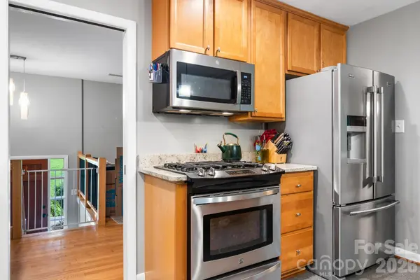 267 25th AVE NW, Hickory, NC 28601