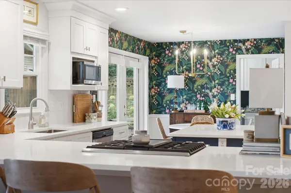 718 Ashmeade RD, Charlotte, NC 28211