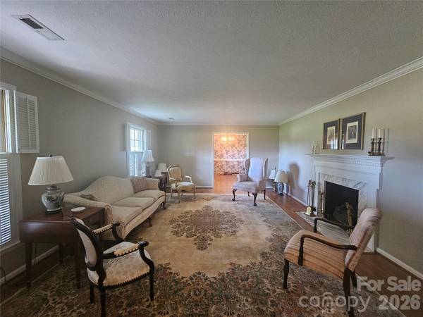 524 Country Club CIR, Shelby, NC 28150