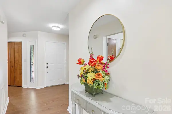 651 E Park PL, Hendersonville, NC 28791