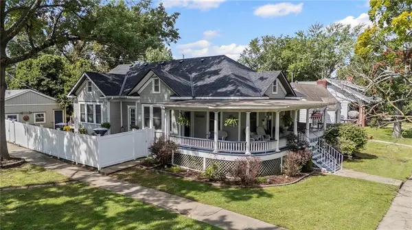 509 E Peoria ST, Paola, KS 66071