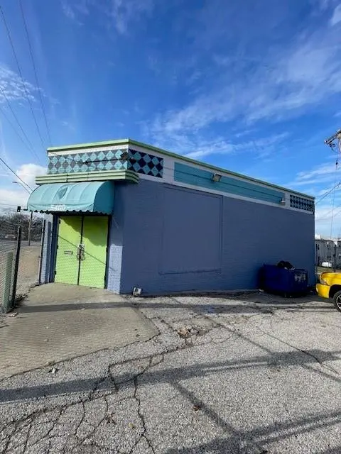 5400 E 12th ST, Kansas City, MO 64127