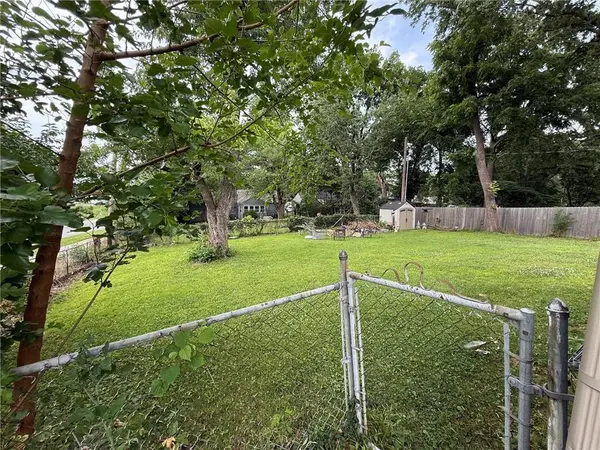 4630 W 60th ST, Fairway, KS 66205