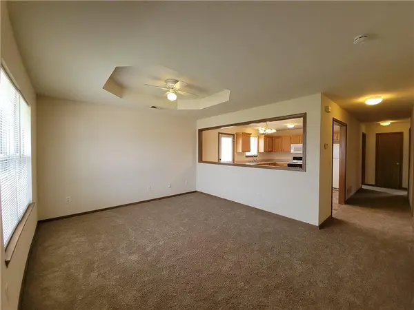 165 & 167 NW Woodbury DR, Grain Valley, MO 64029