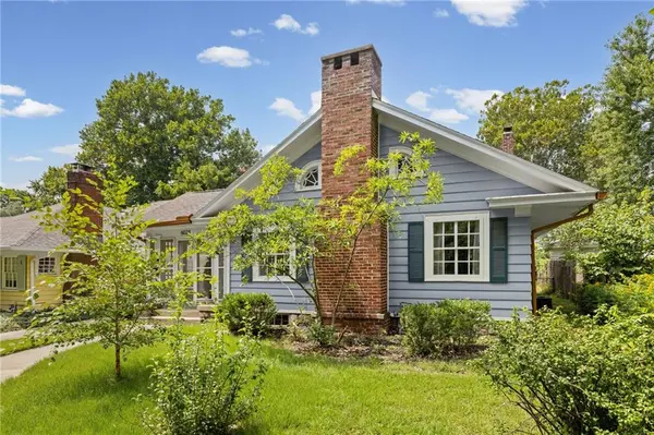 6024 OAK ST, Kansas City, MO 64113