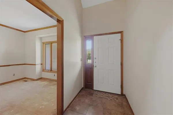 2227 SW Park avenue CIR, Blue Springs, MO 64014