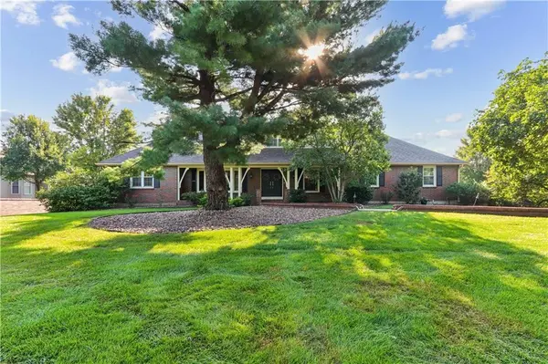 11848 W 144th PL, Olathe, KS 66062