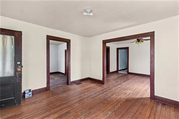 203 S Folger ST, Carrollton, MO 64633