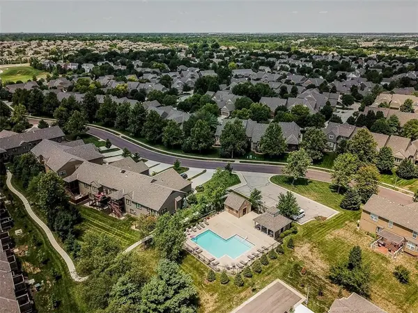 7854 W 157th TER, Overland Park, KS 66223