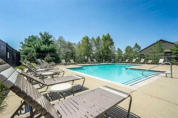 7854 W 157th TER, Overland Park, KS 66223
