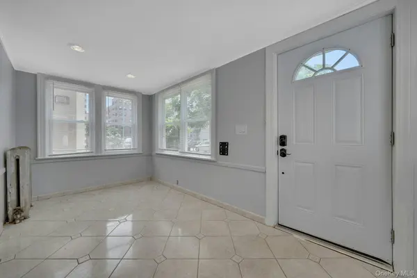 1736 Parkview AVE, Bronx, NY 10461