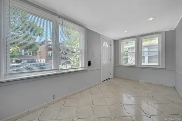 1736 Parkview AVE, Bronx, NY 10461