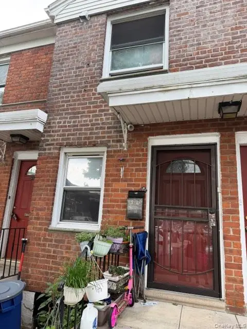 69-20 140th ST #2nd FL, Flushing, NY 11367