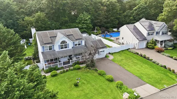 53 Howard DR, Coram, NY 11727