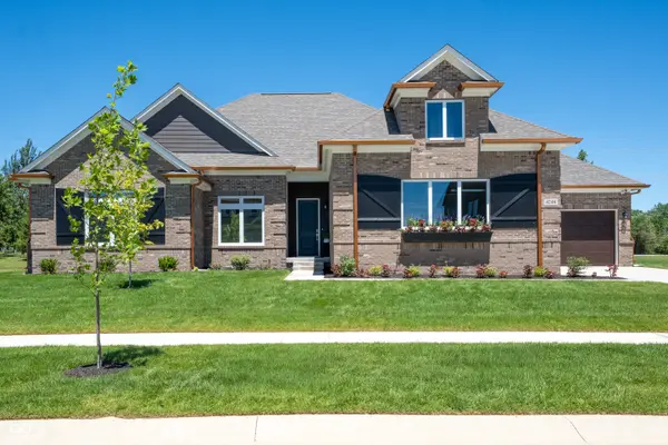 4248 Stone Lake DR, Zionsville, IN 46077