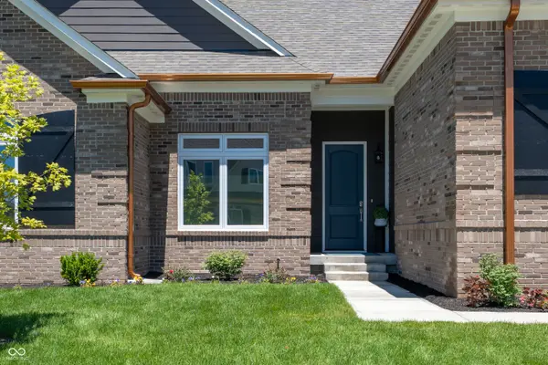 4248 Stone Lake DR, Zionsville, IN 46077