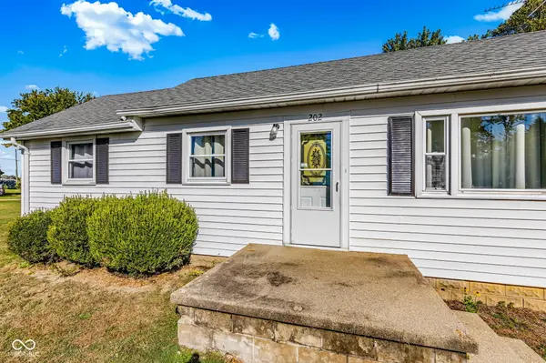 202 W Martindale ST, Kennard, IN 47351