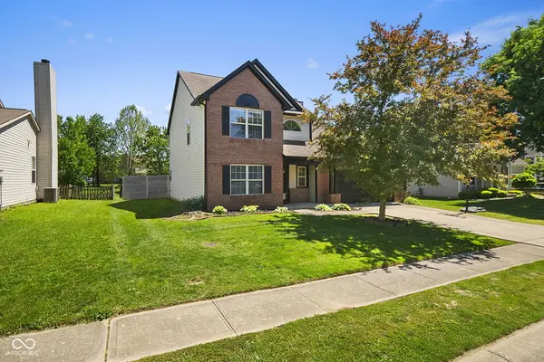 7793 Cobblesprings DR, Avon, IN 46123
