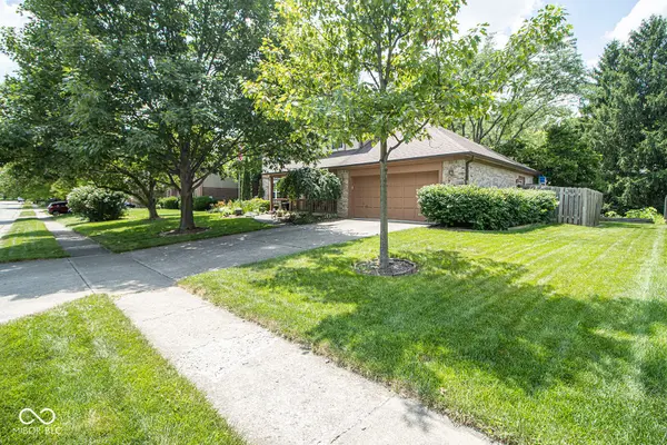 8910 Skippers Way, Indianapolis, IN 46256
