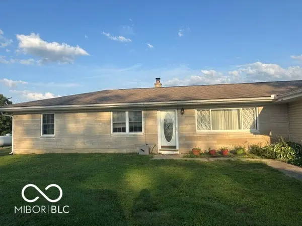 12315 E Legal Tender RD, Columbus, IN 47203