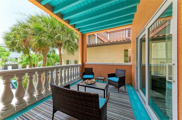 4003 5TH AVE, Holmes Beach, FL 34217