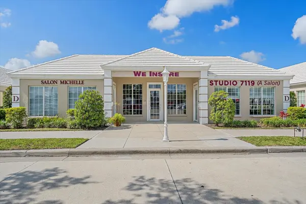 3900 CLARK RD #D2, Sarasota, FL 34233