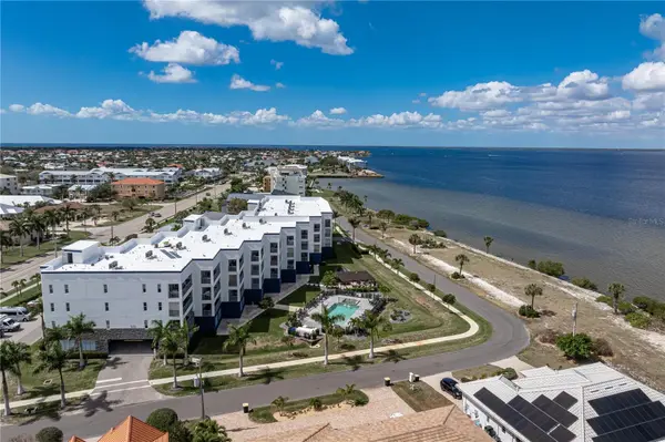 1425 PARK BEACH CIR #132, Punta Gorda, FL 33950