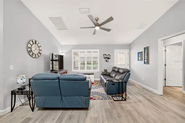 940 EASTMONT CT, The Villages, FL 32162