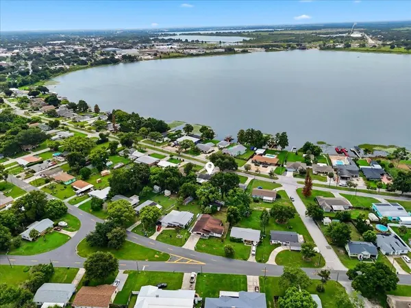 1557 N LAKE SHIPP DR SW, Winter Haven, FL 33880