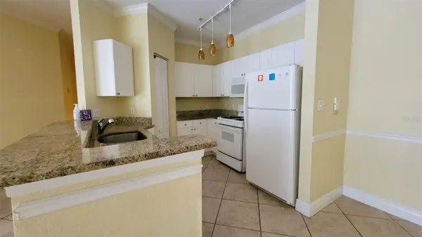 2713 VIA MURANO #221, Clearwater, FL 33764