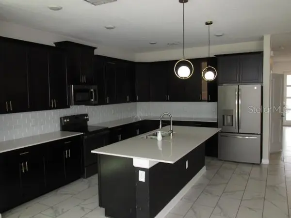 8982 CABOT CLIFFS DR, Davenport, FL 33896