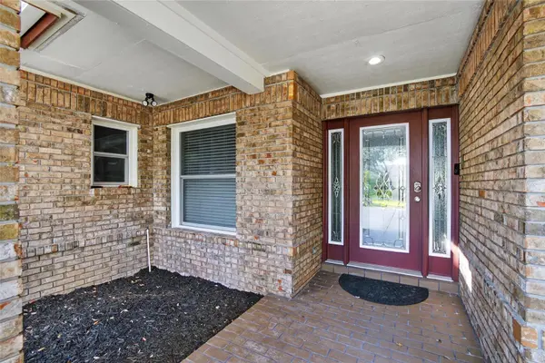 133 BARRINGTON DR, Brandon, FL 33511