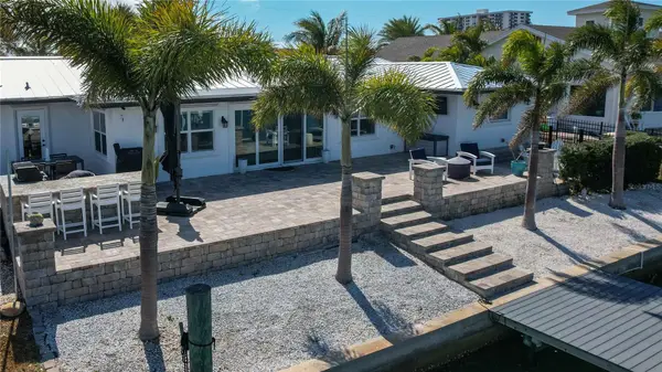 430 PALM IS SE, Clearwater Beach, FL 33767