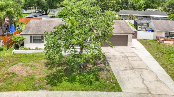 4321 FOXGLEN LN, Tampa, FL 33624