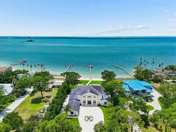 1516 BAYSHORE BLVD, Dunedin, FL 34698