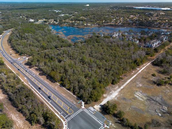 VETERANS MEMORIAL Pkwy, Orange City, FL 32763 photo 9
