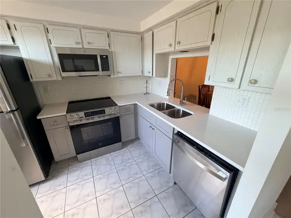 4446 RUSTIC DR #E, New Port Richey, FL 34652