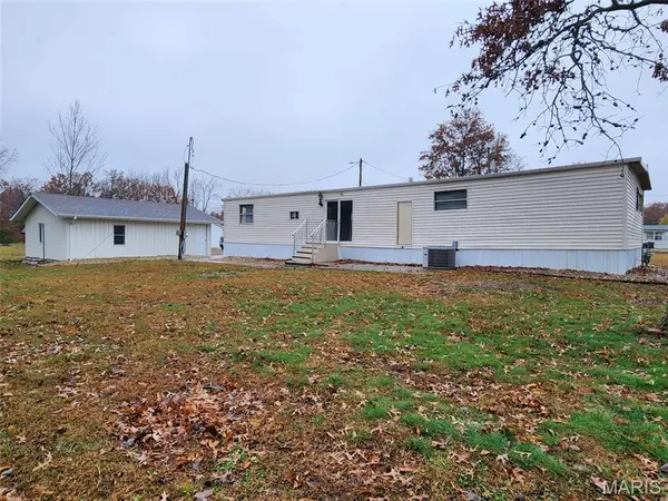1106 Harrison AVE, Sandoval, IL 62882