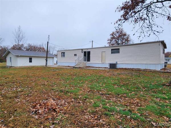 1106 Harrison AVE, Sandoval, IL 62882
